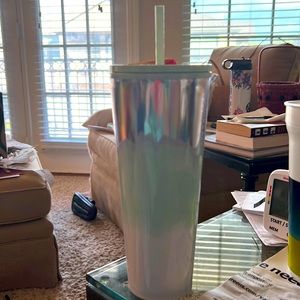 Starbucks-Holiday 2021-Mint Iridescent Waves-Venti-BNWT, Never Used